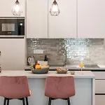 Rebirth Apartman