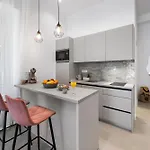 Rebirth Apartman