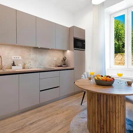 Rebirth Daire Dubrovnik