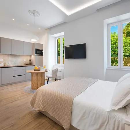 Rebirth * דוברובניק