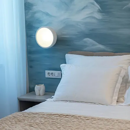 Rebirth Apartment *